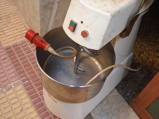 Amasadora Espiral Pequeña