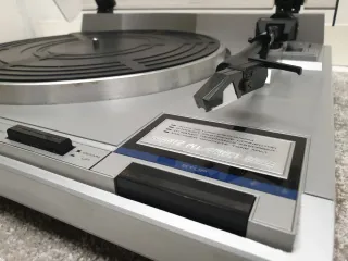 Plato Giradiscos Pioneer PL-760