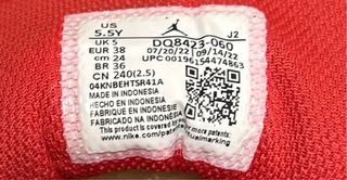 Nike Air Jordan 1 Mid Rosse e Nere