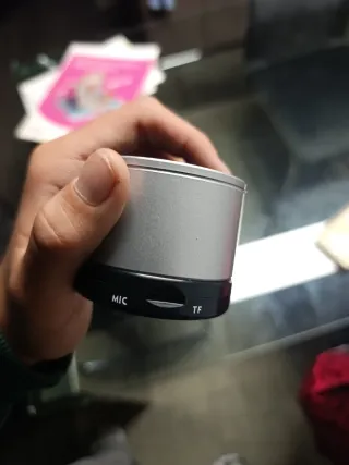 Altavoz Bluetooth Mini Plata y Morado