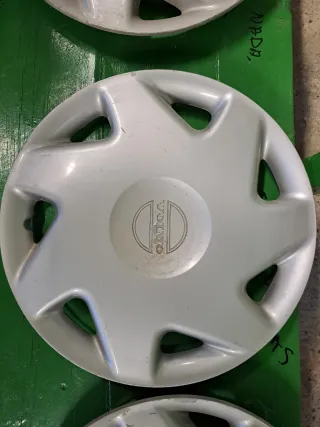Tapacubos Volvo (4 unidades)
