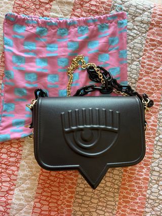 Borsa Chiara Ferragni nera con sacca