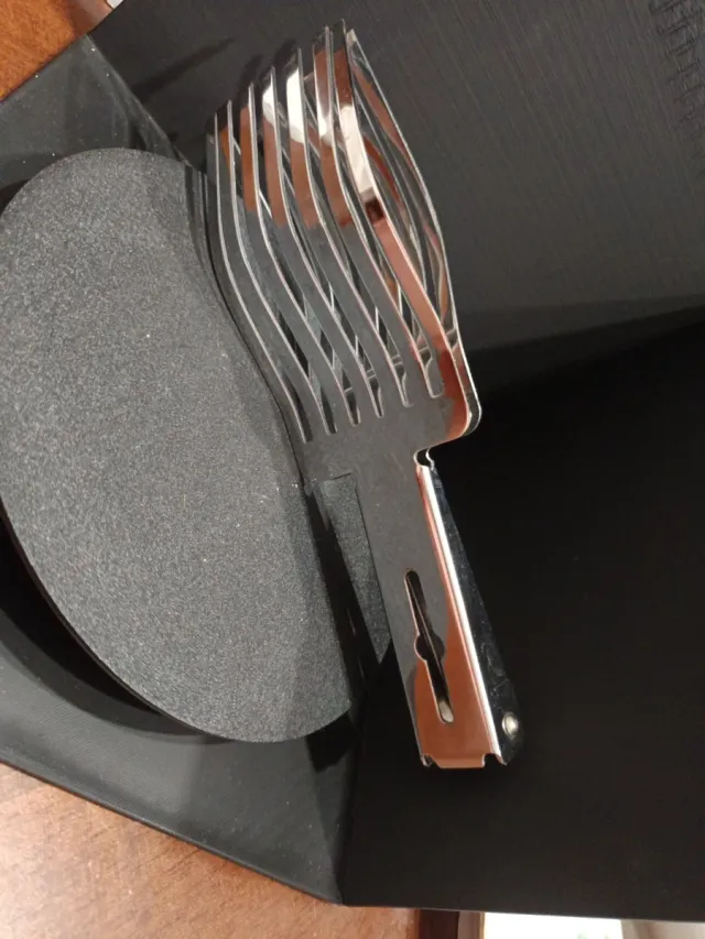 Pinza per carne in metallo