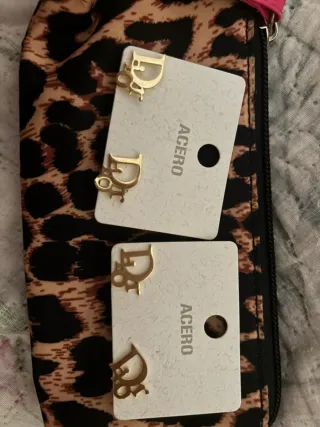 Pendientes Dior Dorados guess lascote vercase