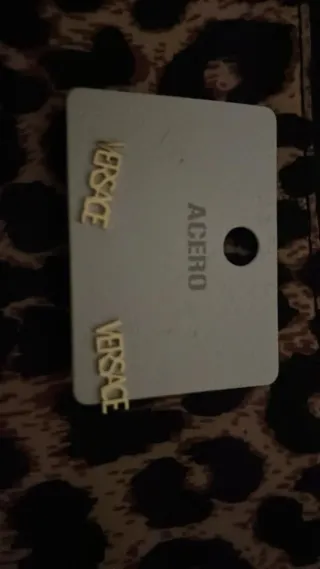 Pendientes Dior Dorados guess lascote vercase