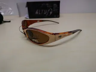 Gafas de sol Altus marrones y naranjas