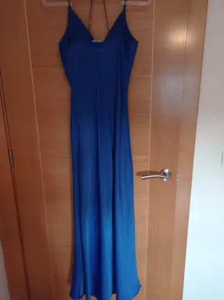 Vestido largo fiesta Zara.