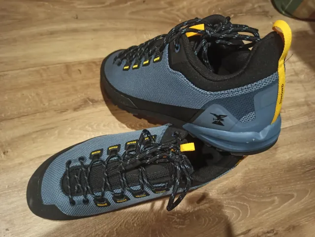 Zapatillas trekking Simond Talla 42