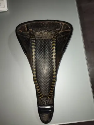 Sillín Tune Speedneedle