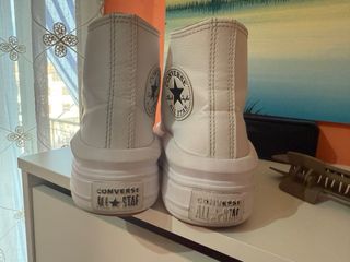 Converse Chuck Taylor Pelle Bianche