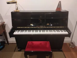 Piano Astor Negro
