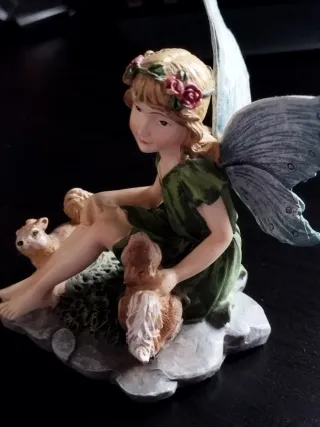 Figura Hada Bosque con Ardillas