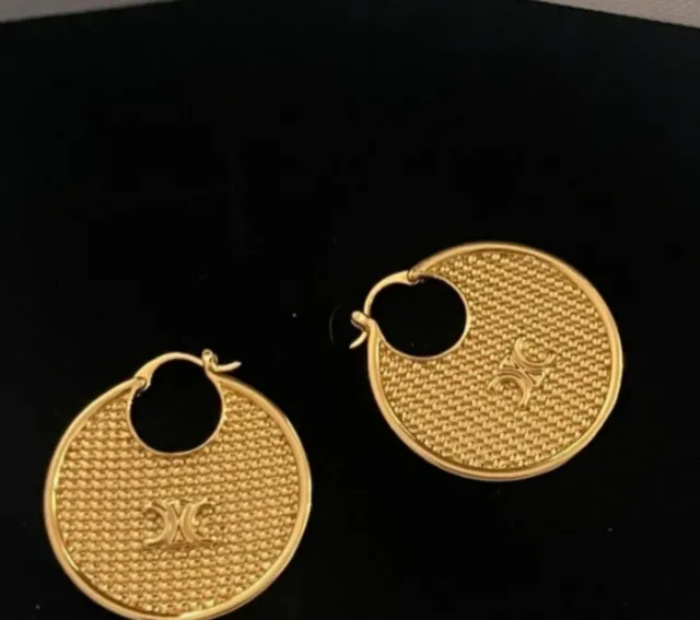 Orecchini a cerchio dorati