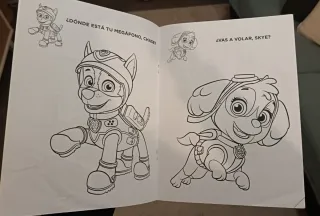 Libros para pintar de la PATRULLA CANINA