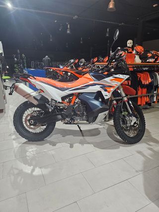KTM 890 ADVENTURE R 2025