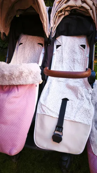 Carrito Gemelar NiuVentTwin® beige y rosa paralelo