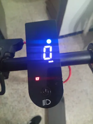 Patinete Eléctrico Casi Nuevo piso 180€