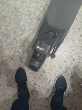 Patinete Eléctrico Casi Nuevo piso 180€