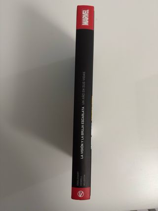 100% Marvel hc coediciones la visión y la bruja..