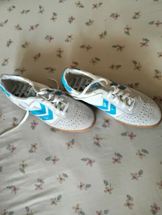 Zapatillas Hummel Smash Blancas y Azules