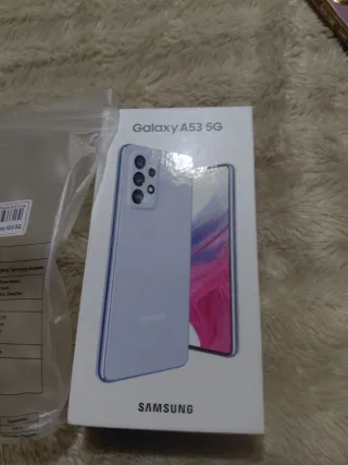 Samsung Galaxy A53 5G con fundas de regalo