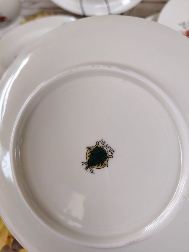 Servizio piatti porcellana 6 persone