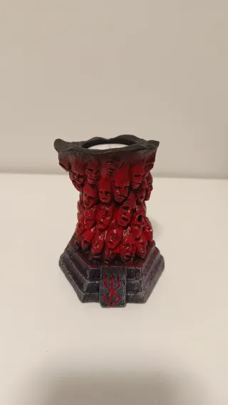 Portacandele Berserk in resina + candela - NUOVO