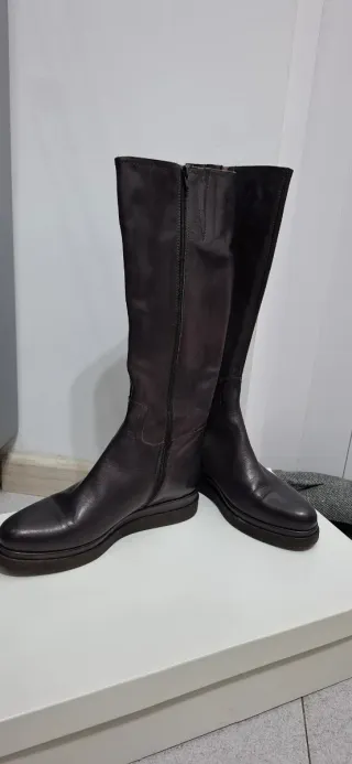 Stivali Brunati Pelle Italiani. Nuovi