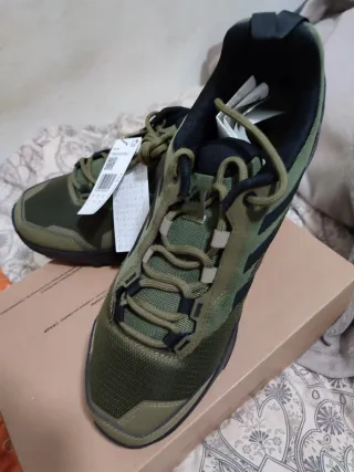 Zapatillas Adidas Terrex Trail 42'5 + Treksta 42'5