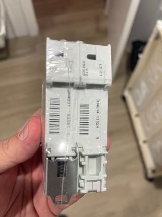 Interruptor automarico Hager MN520V C20