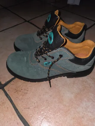 Scarpe da Lavoro Ratti - Sicurezza e Comfort
