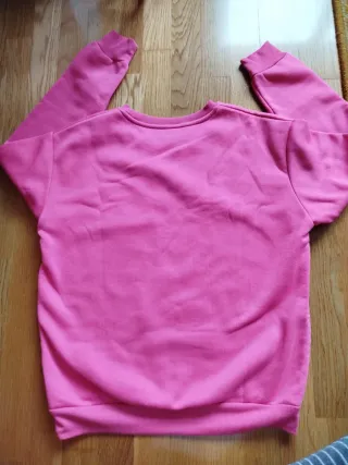 Sudadera rosa con estampado