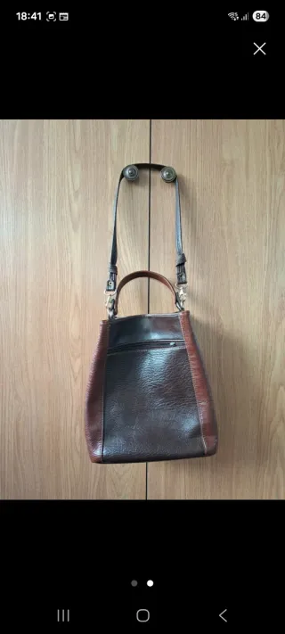 Bolso de piel marrón