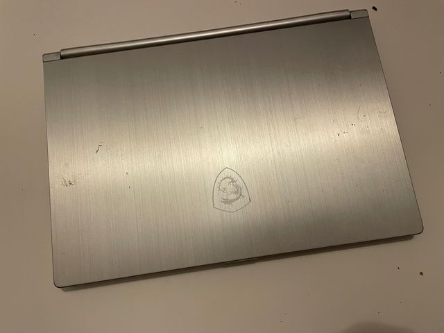 Carcasa MSI Modern 14 A10M