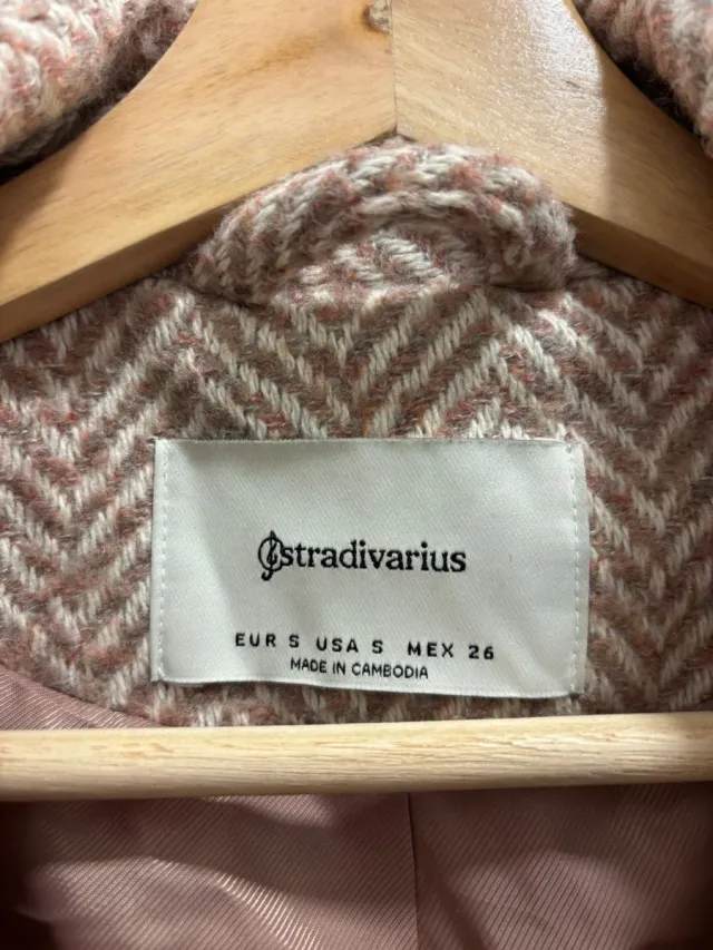 Abrigo Stradivarius Talla S