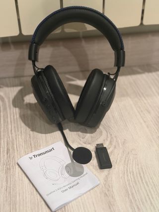 PS4 Slim Negra + FIFA 22 + 1 mando+ Auriculares