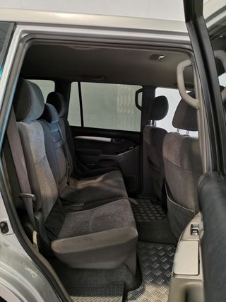 Toyota Land Cruiser 2004