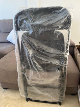 Silla plegable negra, tengo 6,  (1-12€) ( 2-20)