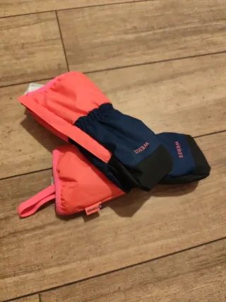 Guantes de nieve Wedze azul y rosa. Talla 3-4 años