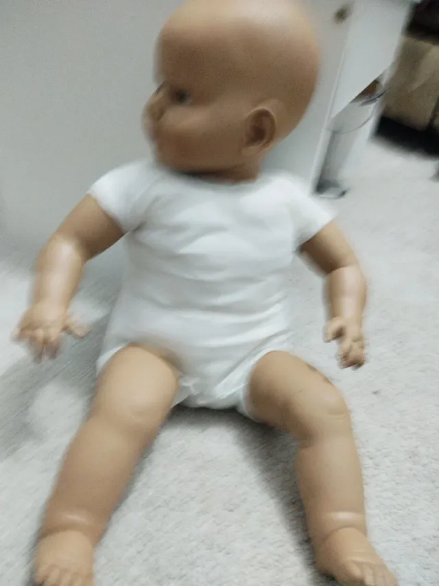 Muñeca grande bebé morena