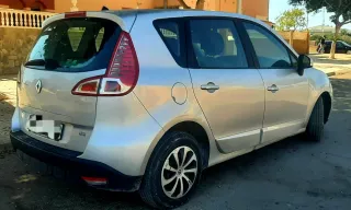 Renault Scenic 2011