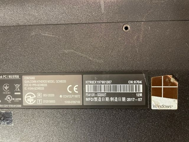 Custodia Asus F541U con cerniere e altoparlanti