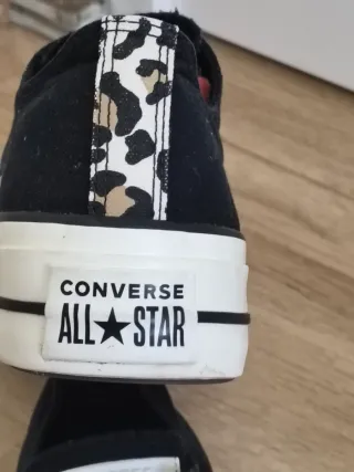 Zapatillas Converse talla 40 plataforma estampado