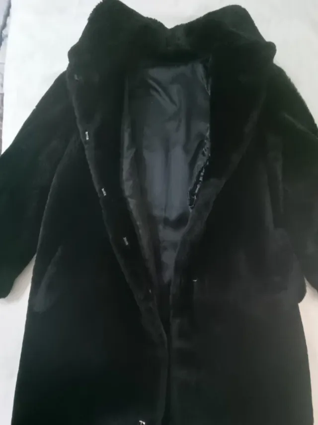 Abrigo de muton negro mujer