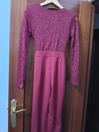 Mono largo granate calado