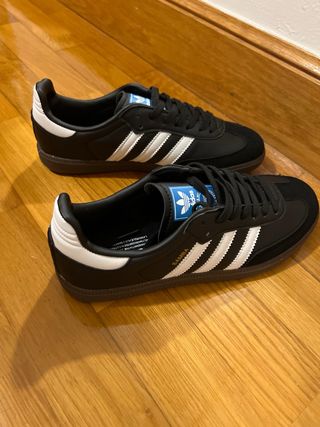 Zapatillas Adidas Samba Negras y Blancas