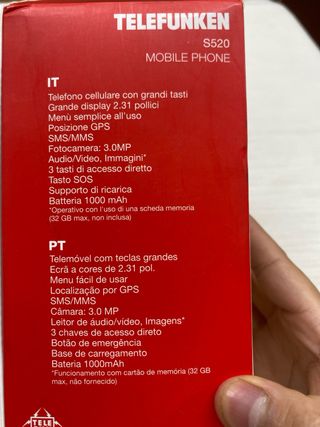 Teléfono móvil rojo