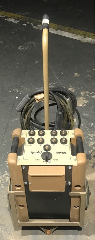 AGUILA M4L  CON CARRO