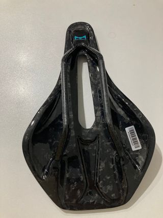 Sillín de carbono BYET Ultimate