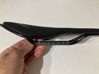 Sillín de carbono BYET Ultimate